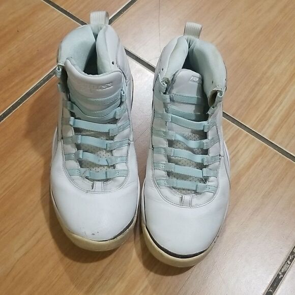 Nike Air Jordan snickers size 10 well worn - Picture 1 of 11